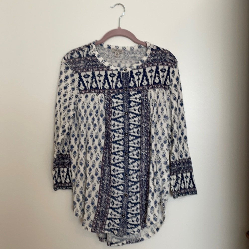 Lucky Brand top